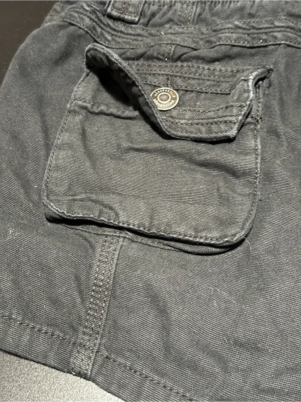 Aeropostale Black Drawstring Zip-Pocket Low Rise Cargo Shorty Shorts